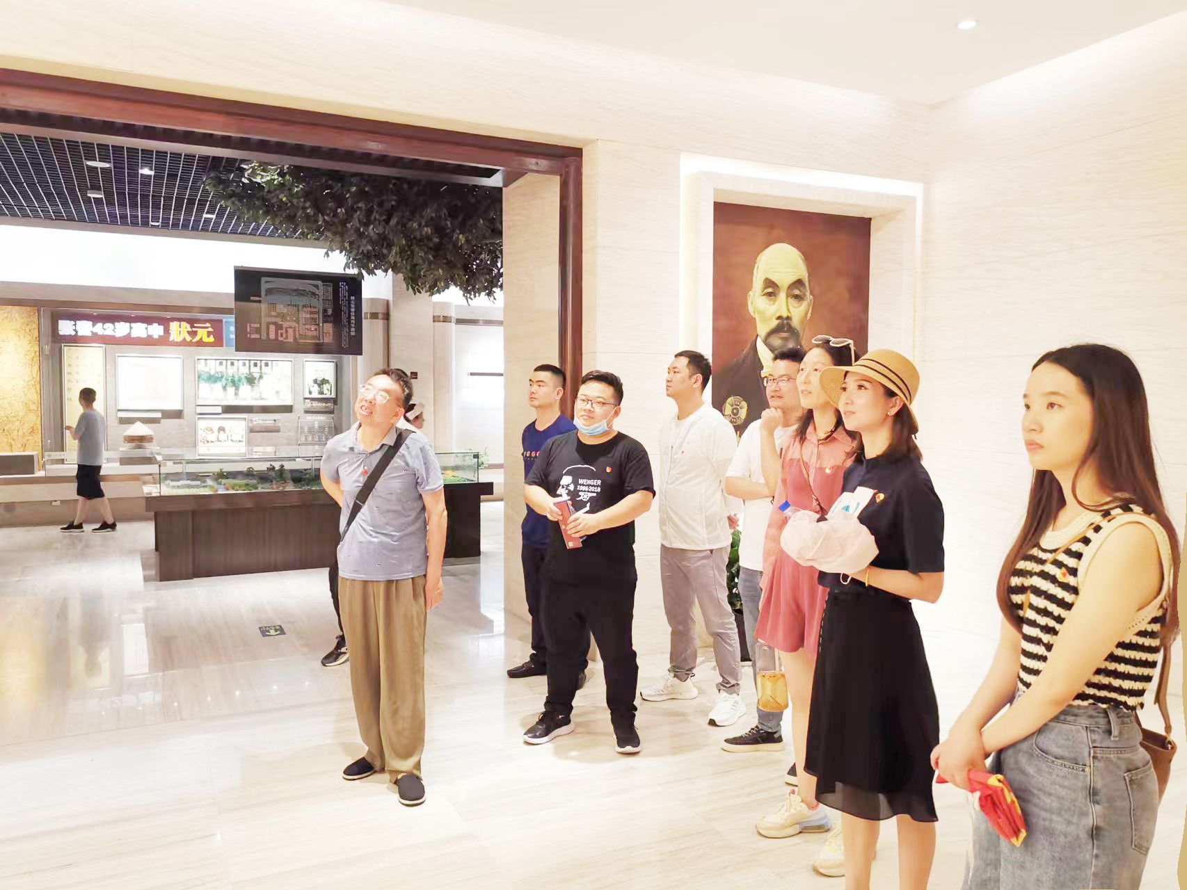 夏日驕陽盛似火 熱情黨課燃雄心|通錦黨支部走進張謇紀念館